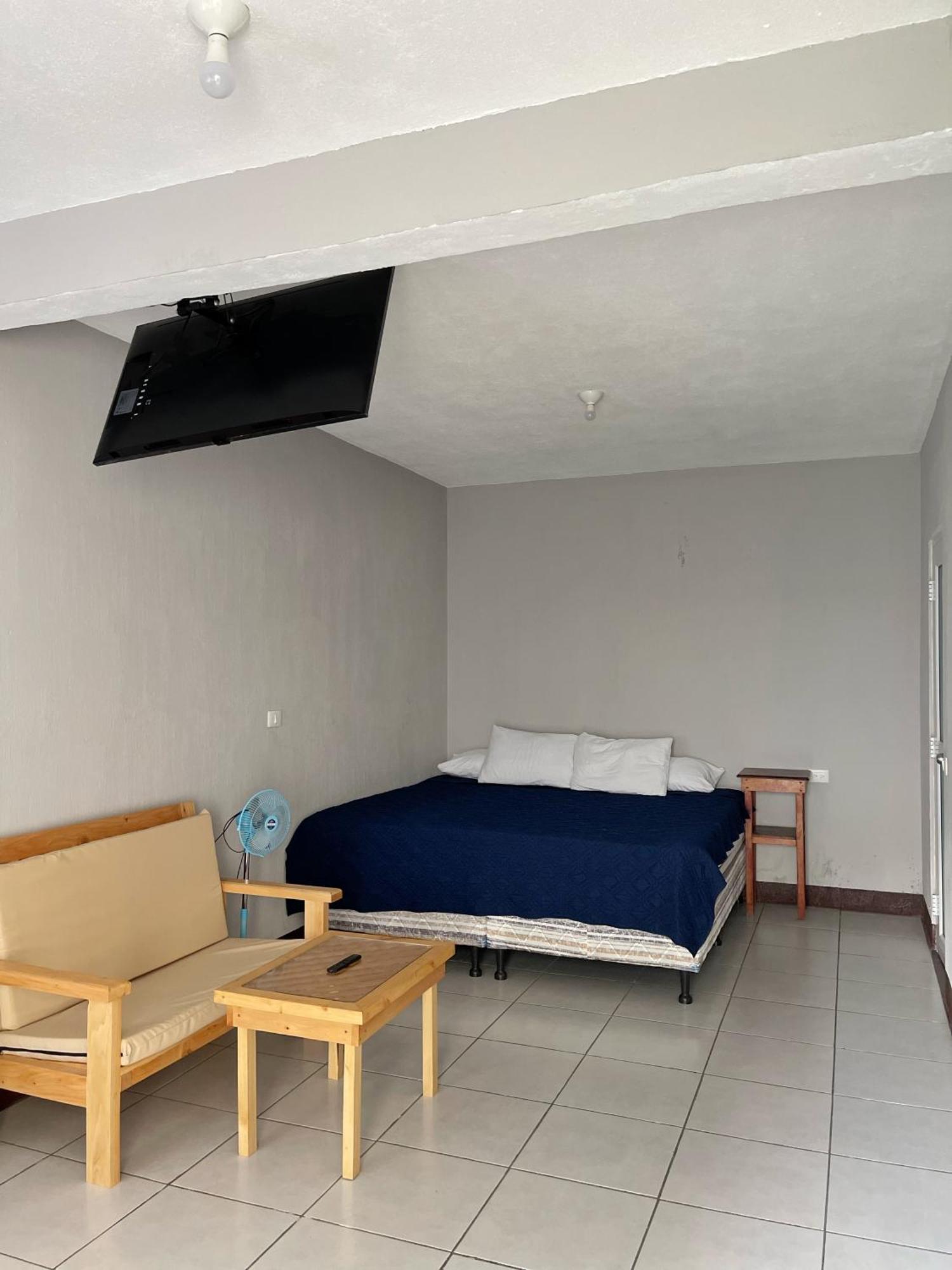 Habitacion Privada Lamat I San Pedro La Laguna Exterior photo